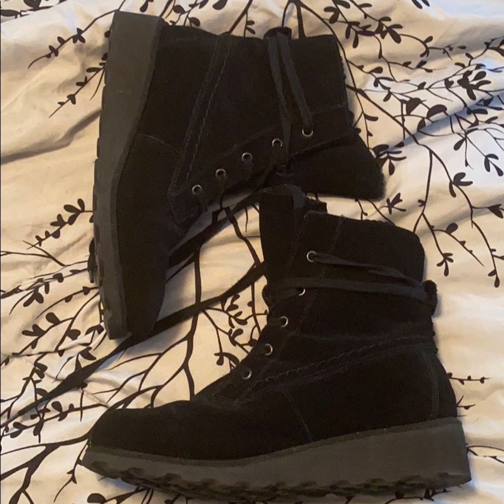 Bear paw Krista wedge boots